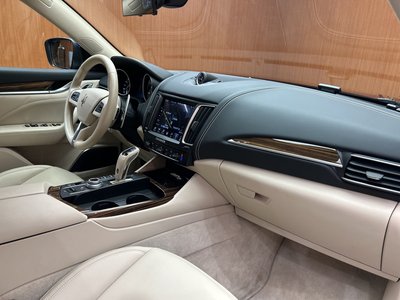 2020 Maserati LEVANTE — миниатюра 36
