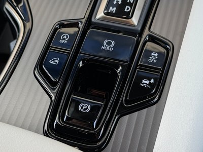 صورة مصغرة 50 لـ 2025 Lexus RX