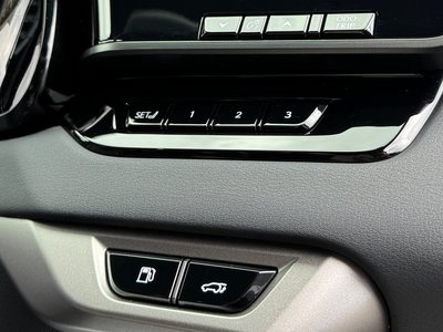 صورة مصغرة 56 لـ 2025 Lexus RX