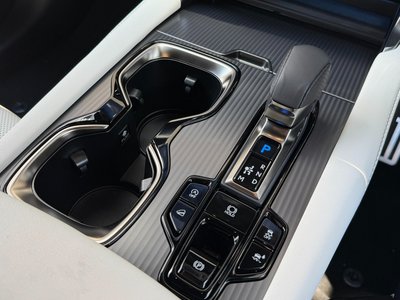 صورة مصغرة 48 لـ 2025 Lexus RX