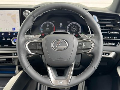 صورة مصغرة 73 لـ 2025 Lexus RX