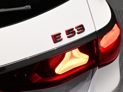 MERCEDES-BENZ E-CLASS WAGON AMG - 10