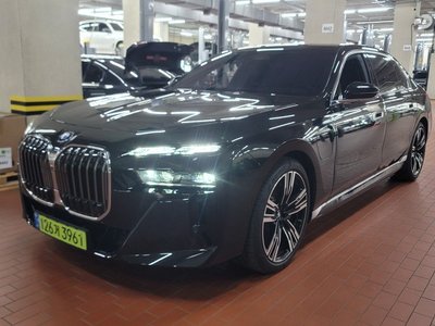 2026 BMW 7 SERIES 照片 1
