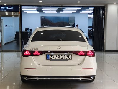 MERCEDES-BENZ E-CLASS - 2