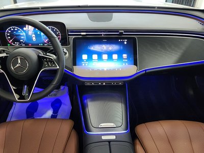 MERCEDES-BENZ E-CLASS - 4