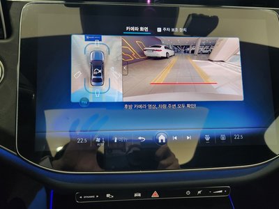 MERCEDES-BENZ E-CLASS - 8