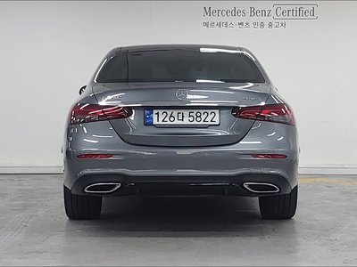 MERCEDES-BENZ E-CLASS - 3