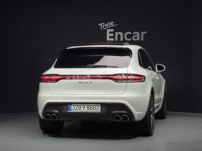 صورة 3 لـ 2022 Porsche MACAN