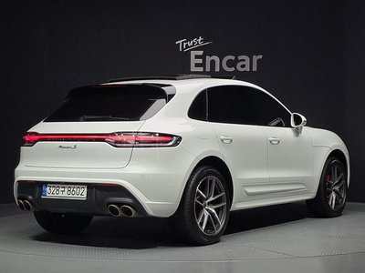 صورة 4 لـ 2022 Porsche MACAN