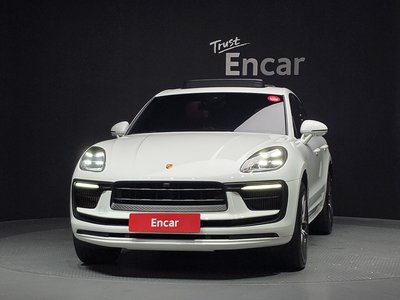 صورة 2 لـ 2022 Porsche MACAN