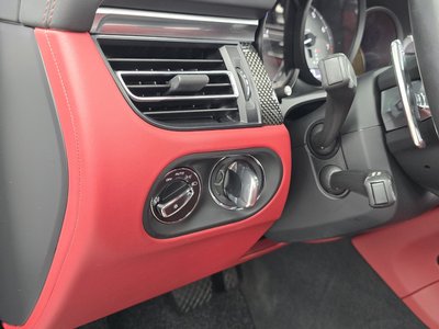 صورة مصغرة 24 لـ 2022 Porsche MACAN