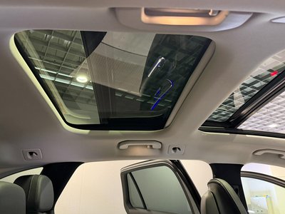 صورة مصغرة 30 لـ 2025 MERCEDES-BENZ C-CLASS