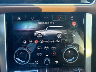 2018 LAND Rover RANGE ROVER photo 8