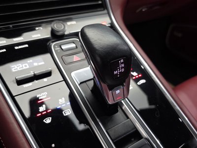 PORSCHE PANAMERA - 10