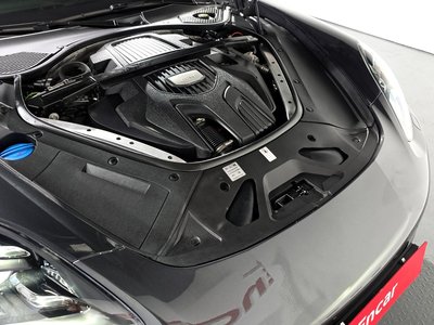 PORSCHE PANAMERA - 8