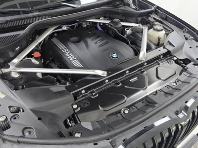 2024 BMW X7 photo 7