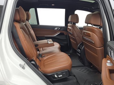 2024 BMW X7 thumbnail 18