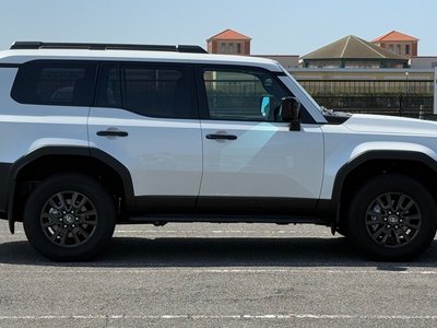 TOYOTA LAND CRUISER 250 - 3