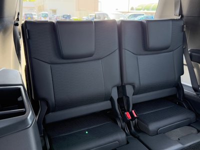 TOYOTA LAND CRUISER 250 - 8