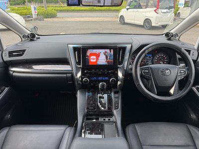 TOYOTA ALPHARD - 3