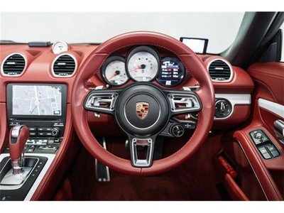 2021 Porsche 718 photo 10