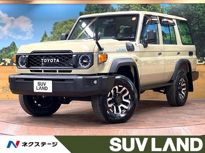 TOYOTA LAND CRUISER 70 - 1