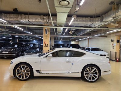 BENTLEY CONTINENTAL GT - 7