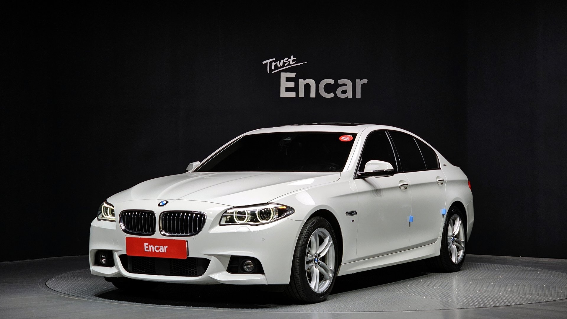 BMW 5 SERIES - View 1