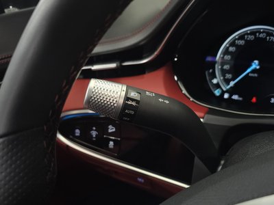 2022 Genesis GV70 — миниатюра 29