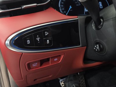 2022 Genesis GV70 — миниатюра 28