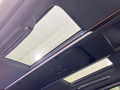 2023 Toyota ALPHARD photo 3