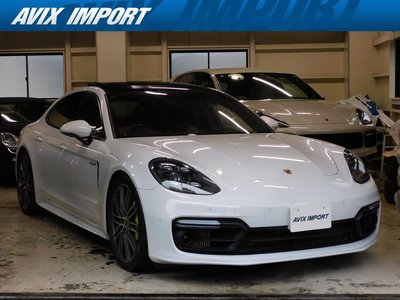 PORSCHE PANAMERA - 1