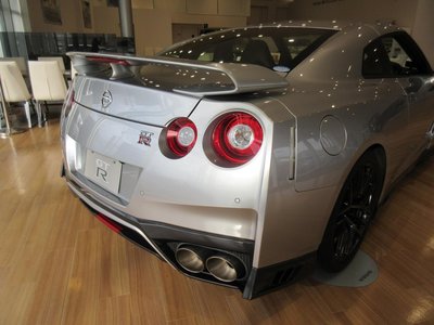 NISSAN GT-R - 3