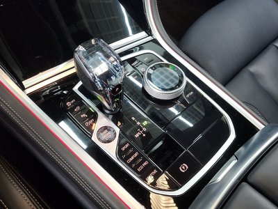 BMW 8 SERIES - 9