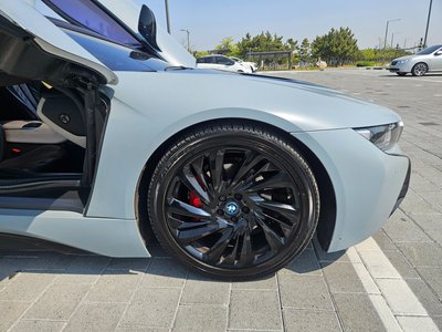 BMW I8 - 10