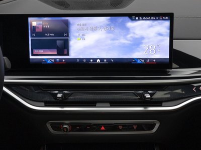 2025 BMW X5 thumbnail 18
