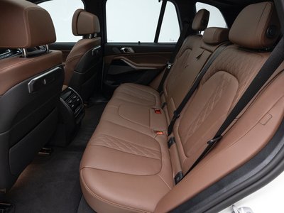 2025 BMW X5 thumbnail 12