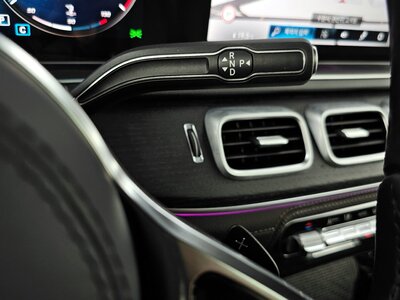 MERCEDES-BENZ GLS - 9