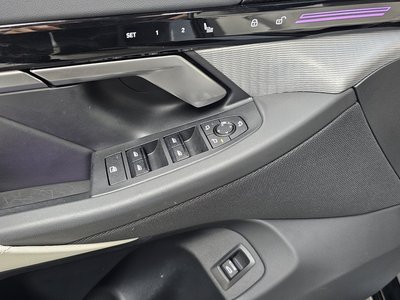 2024 BMW 5 SERIES — миниатюра 30