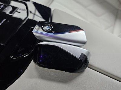 2024 BMW 5 SERIES — миниатюра 25