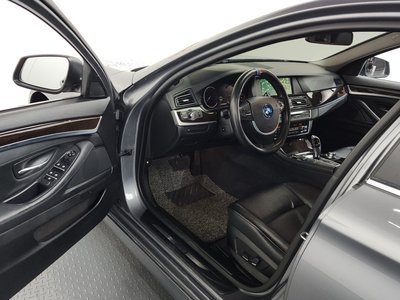 BMW 5 SERIES - 10