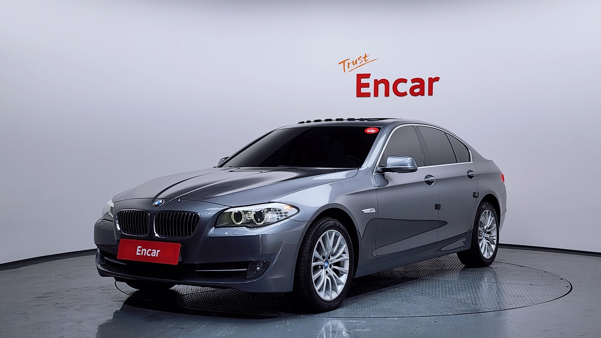 BMW 5 SERIES - View 1