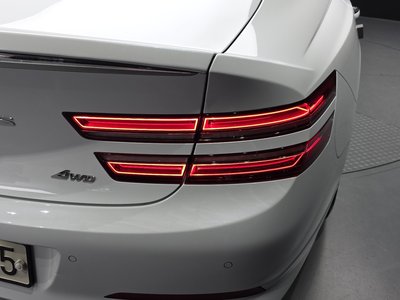 GENESIS G80 (RG3) - 10