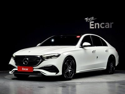 MERCEDES-BENZ E-CLASS - 1