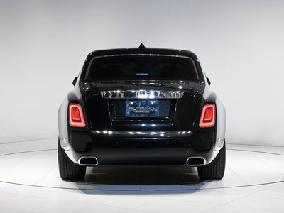 ROLLS-ROYCE PHANTOM - 4