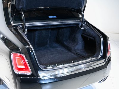 ROLLS-ROYCE PHANTOM - 8