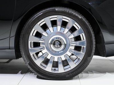 ROLLS-ROYCE PHANTOM - 6