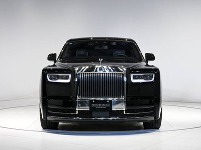 ROLLS-ROYCE PHANTOM - 2