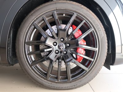 MASERATI LEVANTE - 4