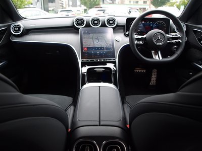 صورة مصغرة 34 لـ 2025 Mercedes-BENZ C-CLASS